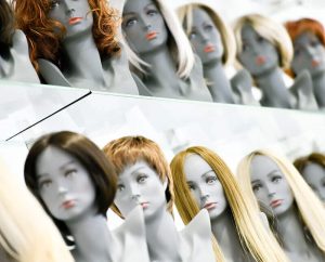 Headdress Perücken Service Linz – Wir bieten alles zum Thema „Haarersatz“